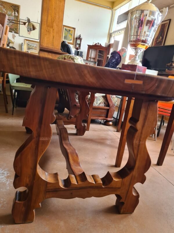Tavolo in legno Massello